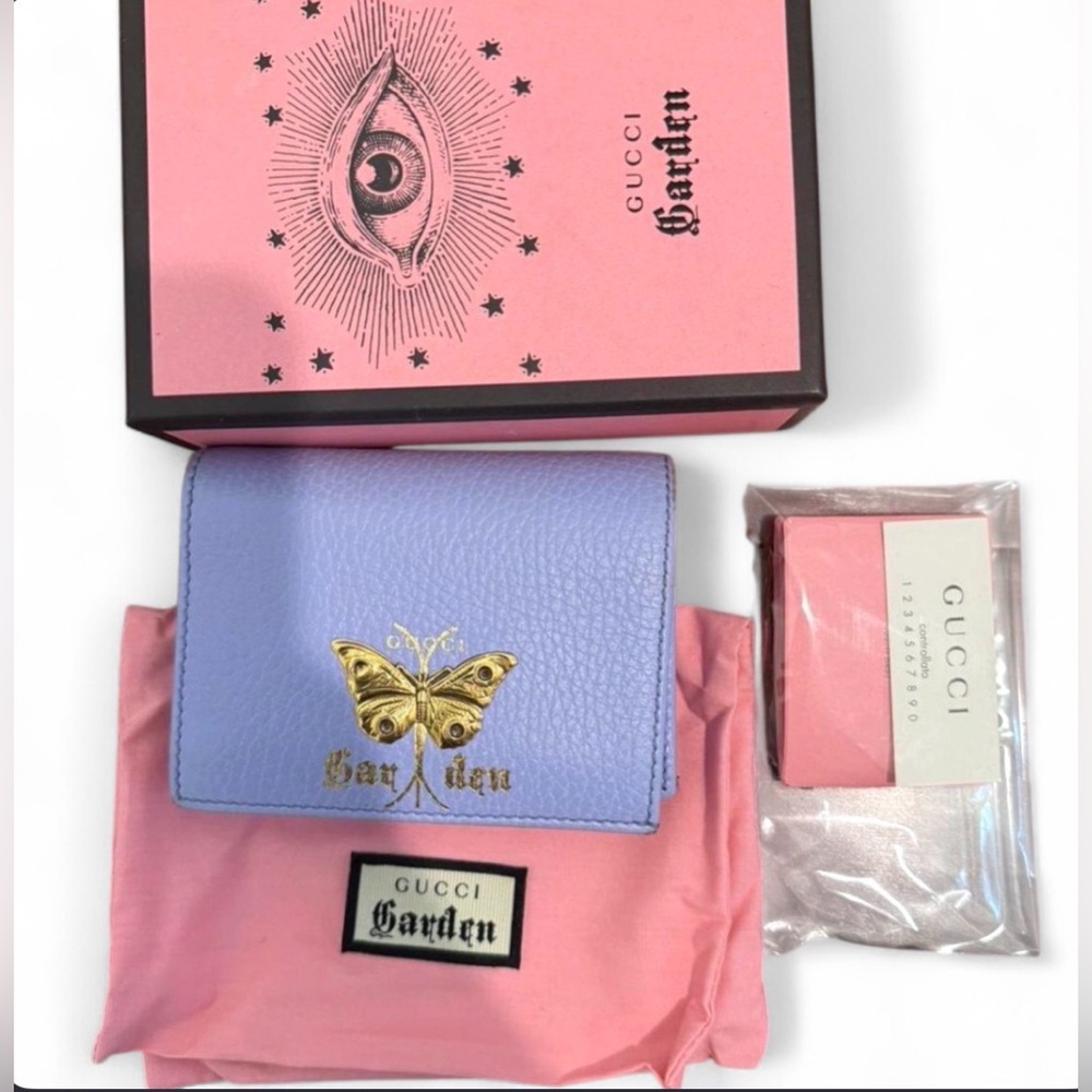 Gucci GardenLavender Leather Wallet with Gold Butterfly